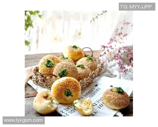 蛋糕面包的美味世界:探索创意口感与健康营养的完美融合 蛋糕面包的美味世界:探索创意口感与健康营养的完美融合